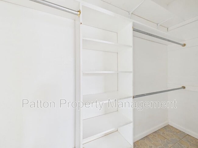 Building Photo - 745 N Aldredge St