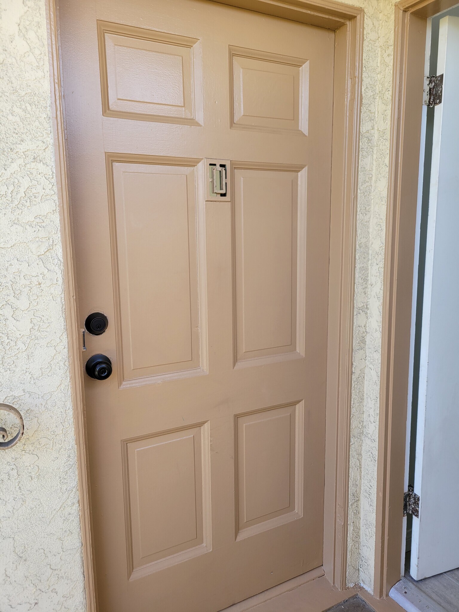 FRONT DOOR - 2416 Flower St