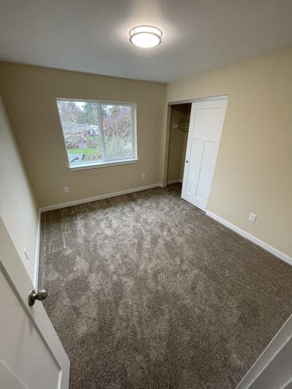 Building Photo - 441 NE Denver St