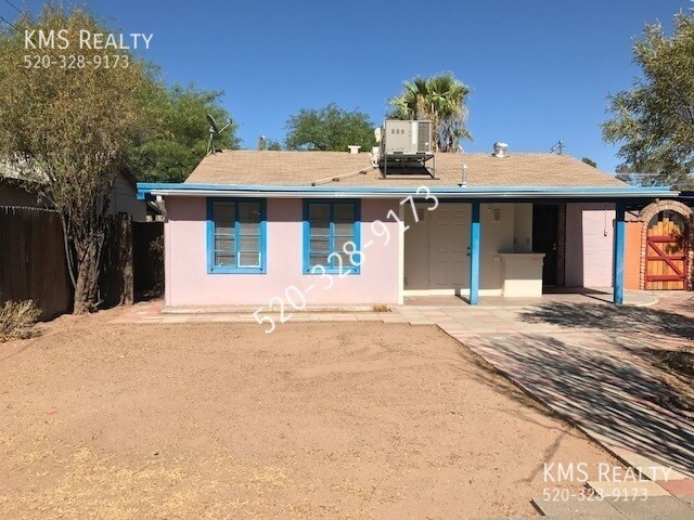 Building Photo - 625 N Desert Ave