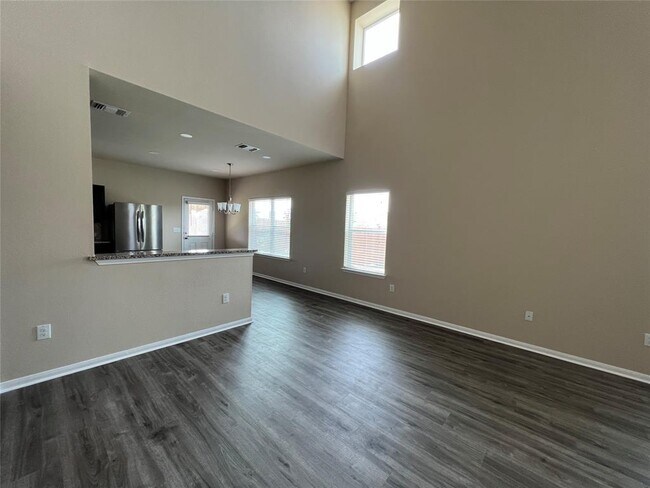 Building Photo - 441 Moulins Ln