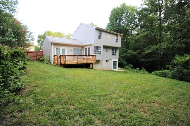 Building Photo - Renovated Single Family Home in the Heart ...