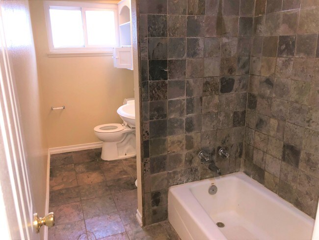 Building Photo - 13024 Heflin Dr