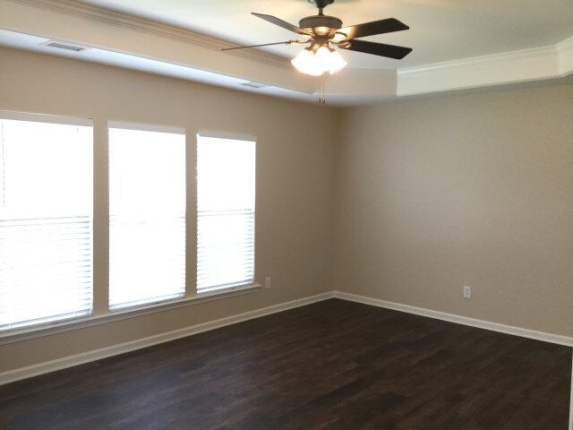 Building Photo - 2016 Arbor Vista Dr