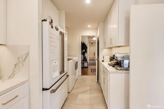 Building Photo - 208 N Lake Merced Hills