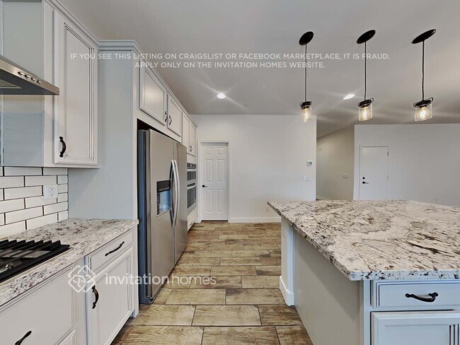 Building Photo - 2105 N 211th Dr