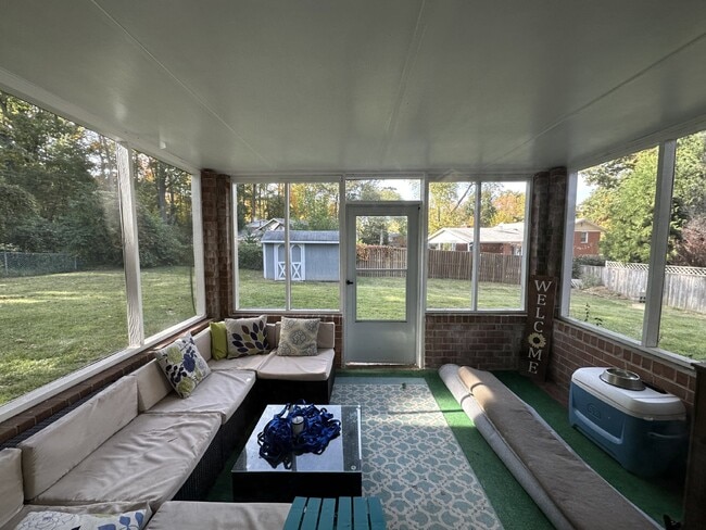 Building Photo - Bright Annandale Home with Screened Porch and Prime Access