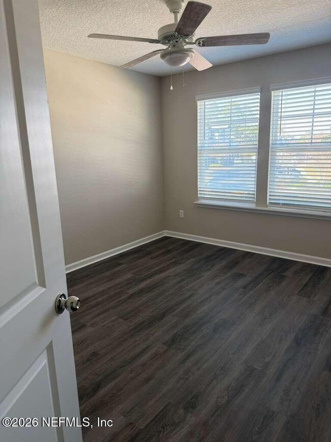 Building Photo - 12846 Josslyn Ln