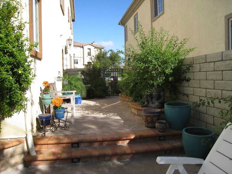 Backyard/Patio - 4415 Ahoy Ln