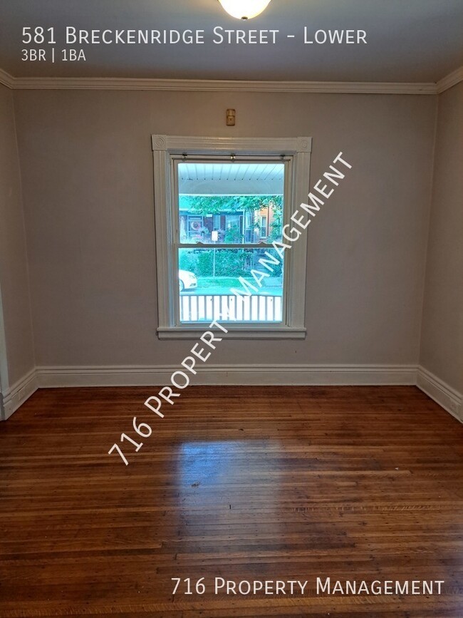 Building Photo - 3 BR 1 BA Apartment near Elmwood Village