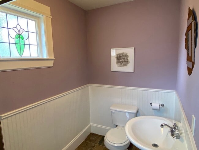 Building Photo - 1209 1/2 Cortlandt Street Unit