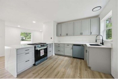 Building Photo - 11446 Lippitt Ave