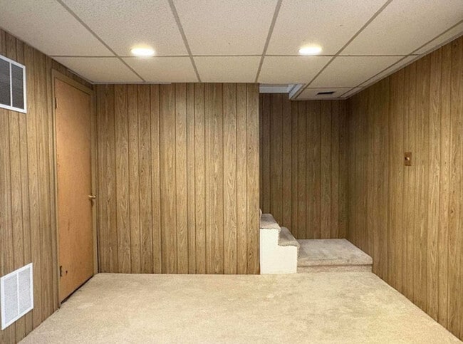 Building Photo - 8610 35th Ave