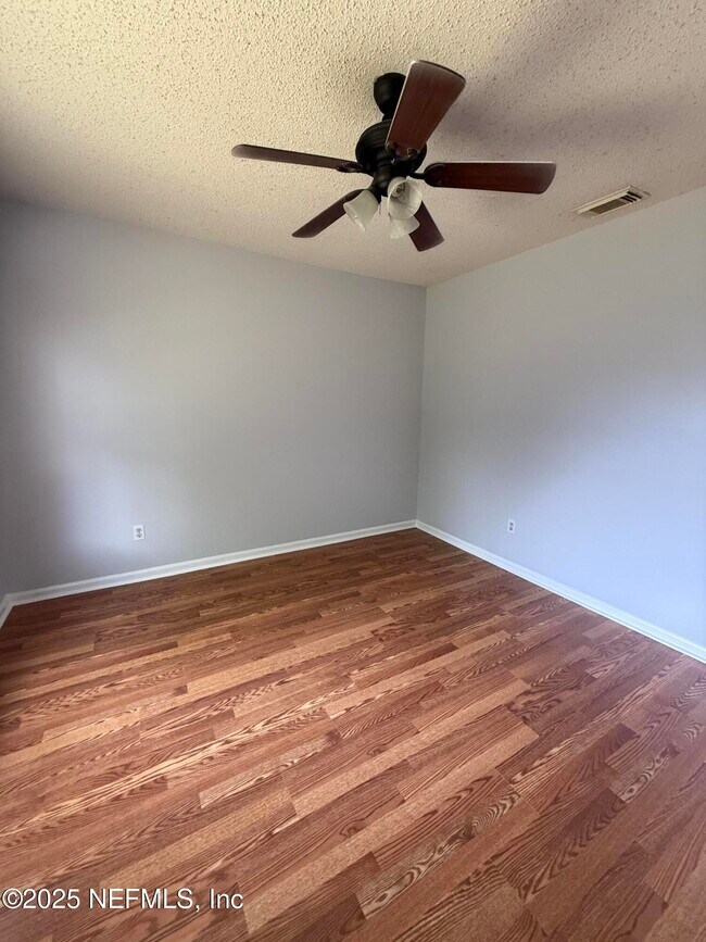 Building Photo - 12615 Enchanted Hollow Dr