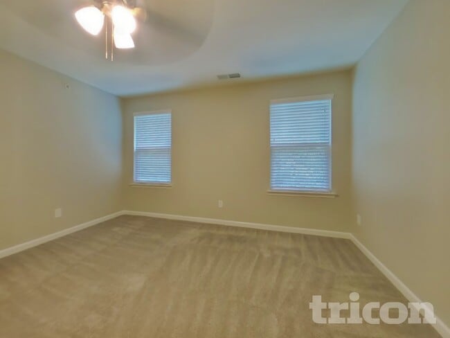 Building Photo - 121 Hickory Sta Ln