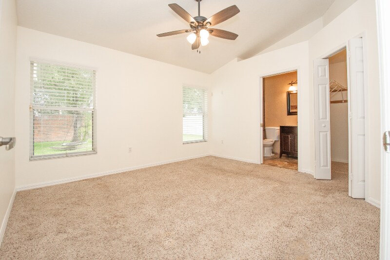 Building Photo - 4828 Jeanette Ct