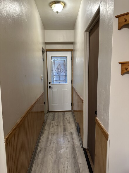 Building Photo - 1006 Garfield St
