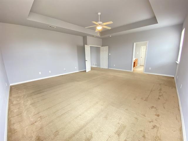 Building Photo - 601 Port Royale Way