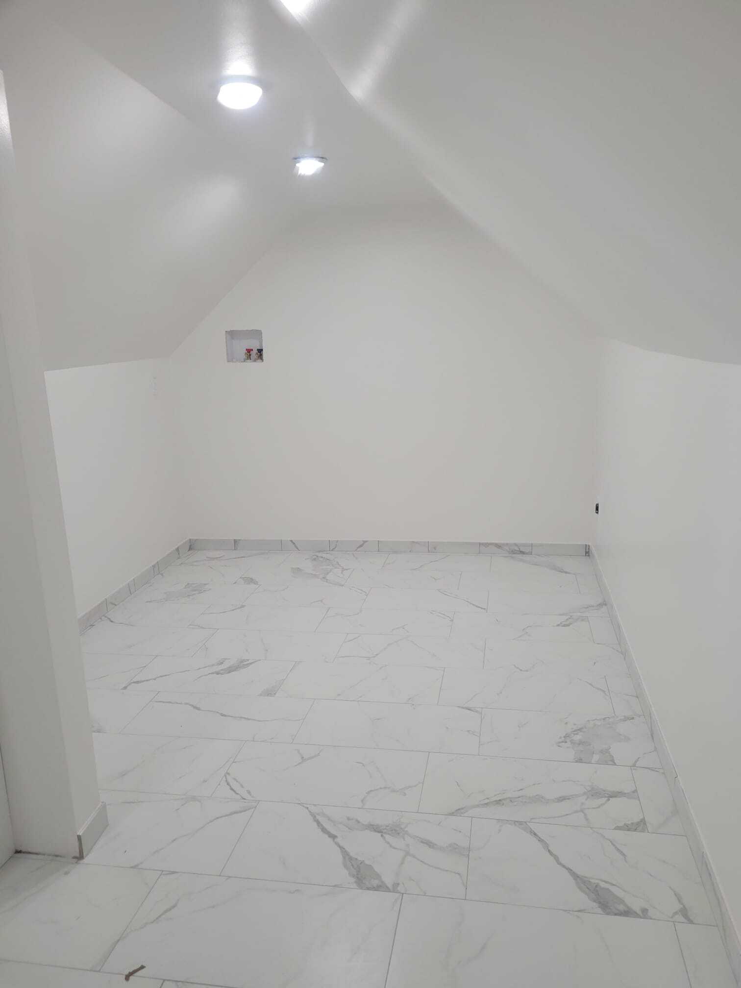 laundry area - 720 N Main Ave