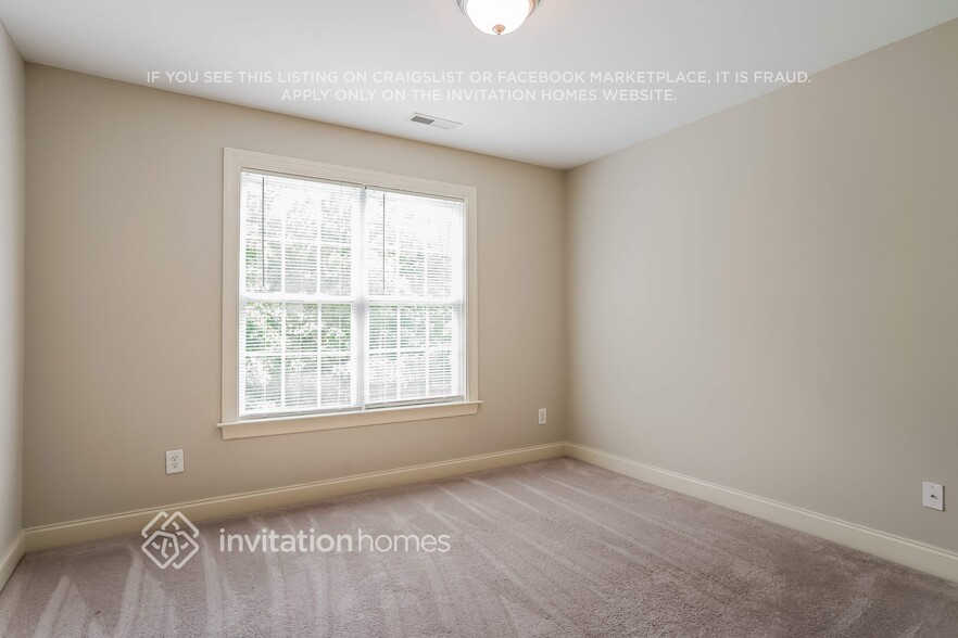 Building Photo - 1505 Dexter Ridge Dr