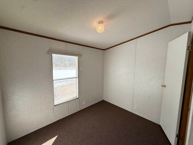 Building Photo - 531 Daniel Webster Hwy