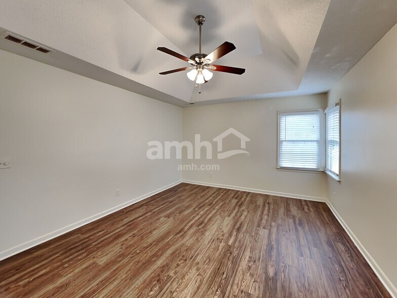 Building Photo - 170 Steeple Chase Trail