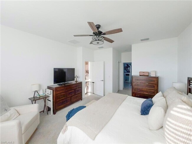 Building Photo - 18347 Ridgeline Dr