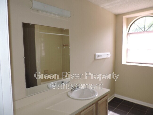 Building Photo - 8710 Pinevalley Ln