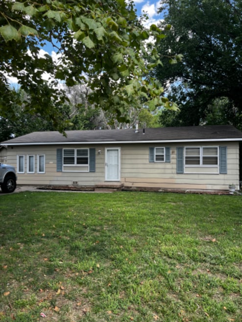 Building Photo - 3526 S Downtain St