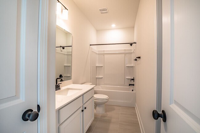 Building Photo - Newly Built Lowcountry Townhome