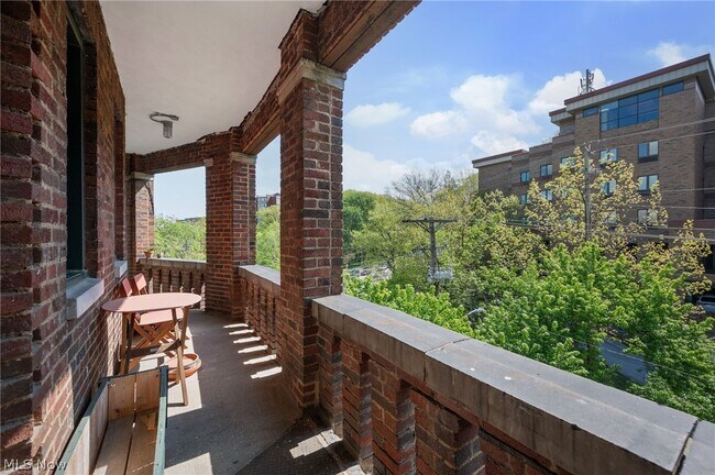 Building Photo - 11430 Cedar Glen Pkwy