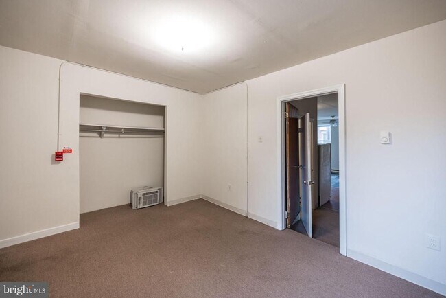 Building Photo - 1534 S 4th St