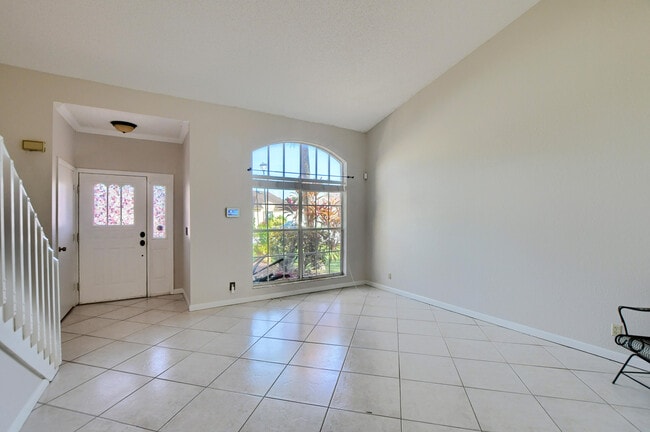 Building Photo - 22556 Middletown Dr