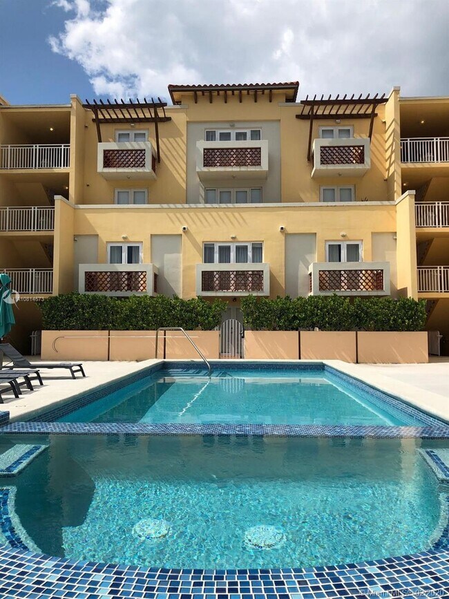 Building Photo - 227 Michigan Ave