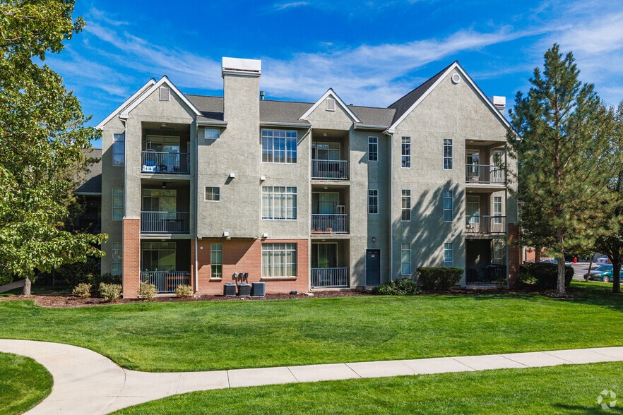 Primary Photo - Sterling Village Apartments