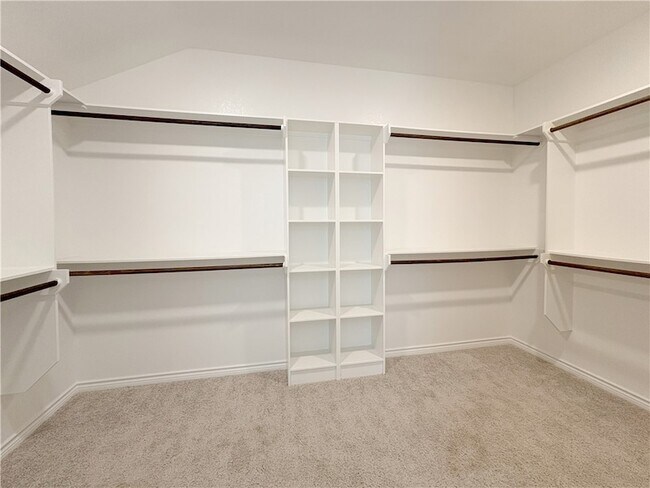 Building Photo - 5930 Eldora Dr