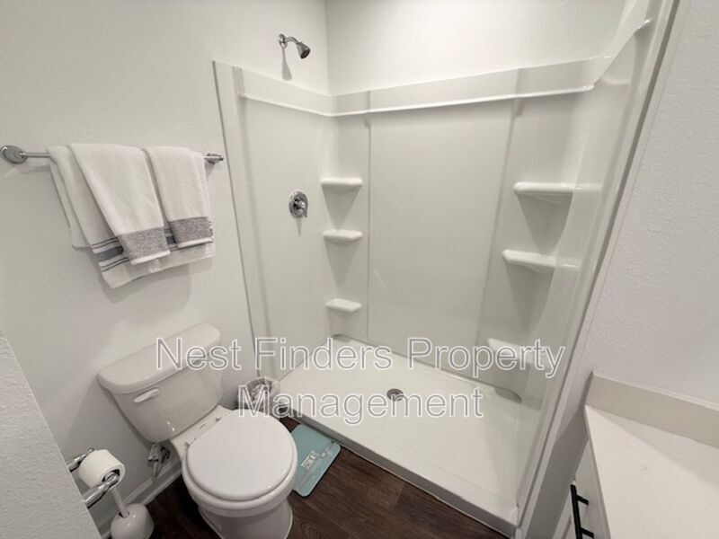 Building Photo - 12743 Barrack Ln