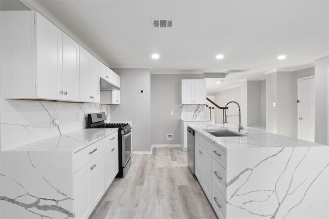 Building Photo - 12050 Mallard Stream Ct