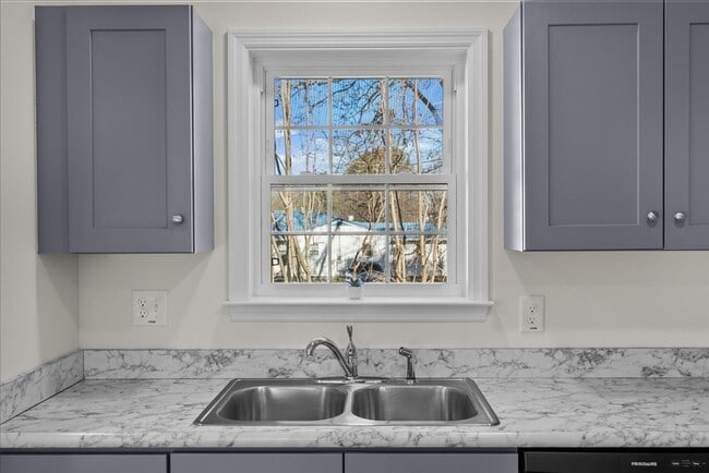 Building Photo - The Home You’ve Been Searching For! *Utilities & Furniture can be added with a rental premium.*