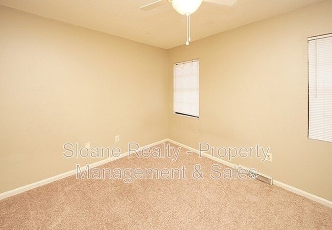 Building Photo - 296 Fleming Rd
