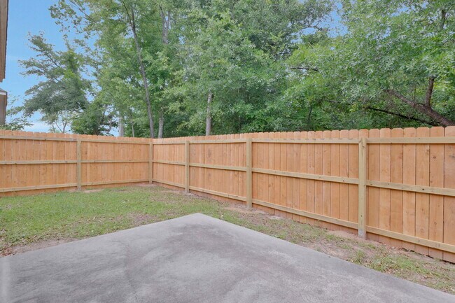 Building Photo - 5402 Parkside Dr