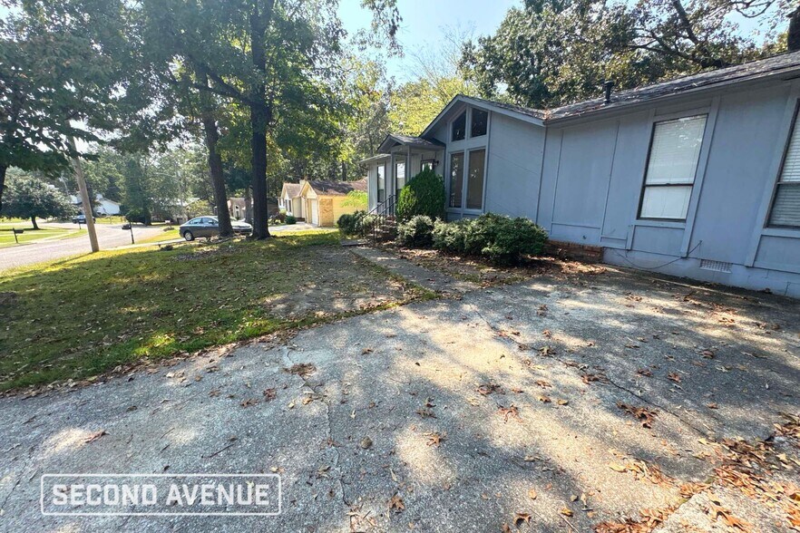 Building Photo - 3051 Apple Valley Ln