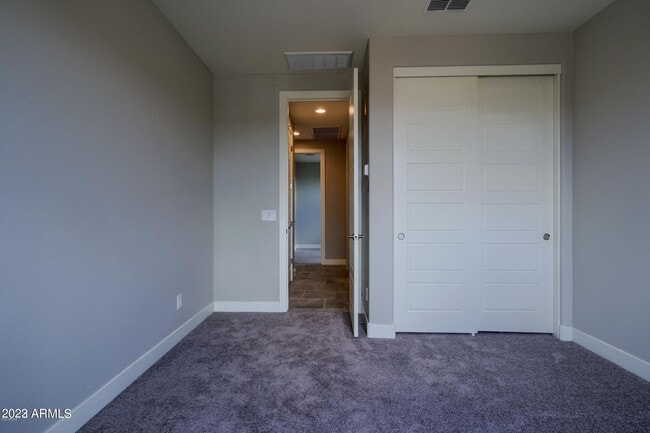 Building Photo - 5139 N 187th Ln