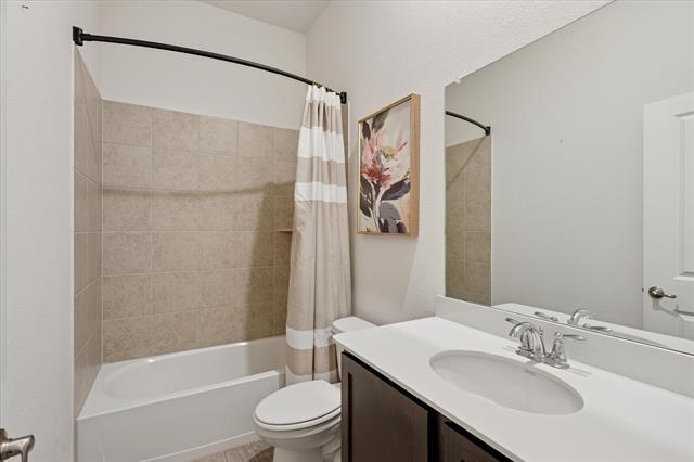 Building Photo - 3005 Cerro Ranch Rd