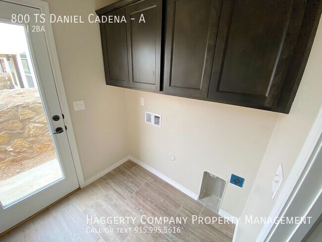 Building Photo - 800 TS Daniel Cadena Dr