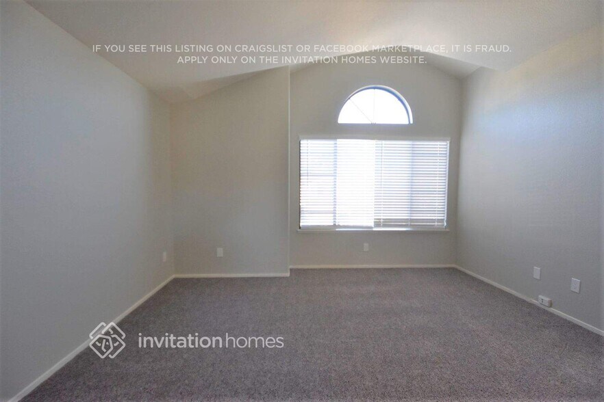 Building Photo - 921 Pueblo Way
