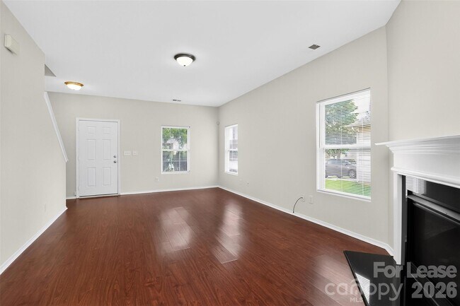 Building Photo - 9107 Newfield St