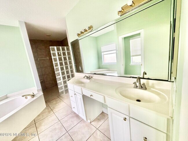 Building Photo - 4314 Boat Club Dr