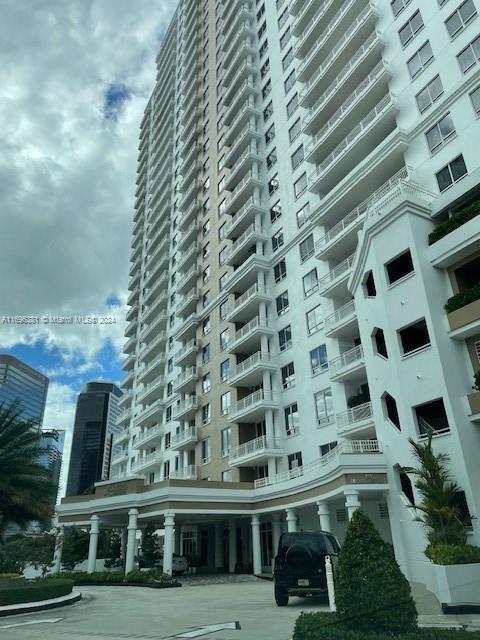 Building Photo - 801 Brickell Key Blvd