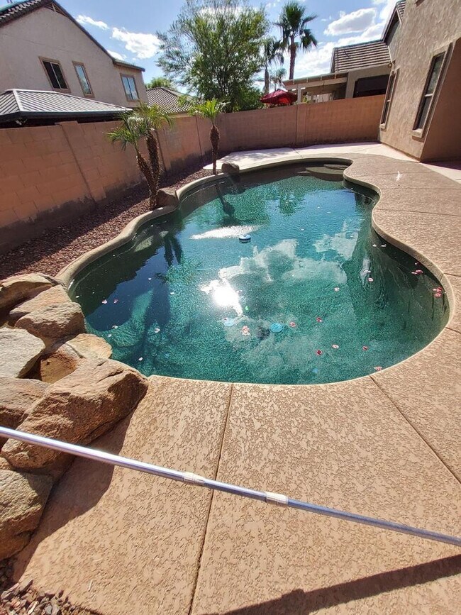 Building Photo - 17421 W Papago St